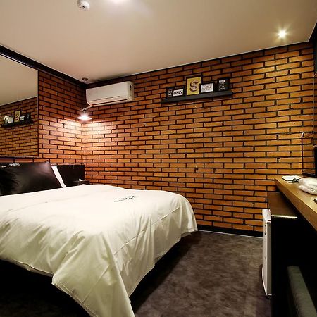 Daejeon Page Hotel Екстериор снимка